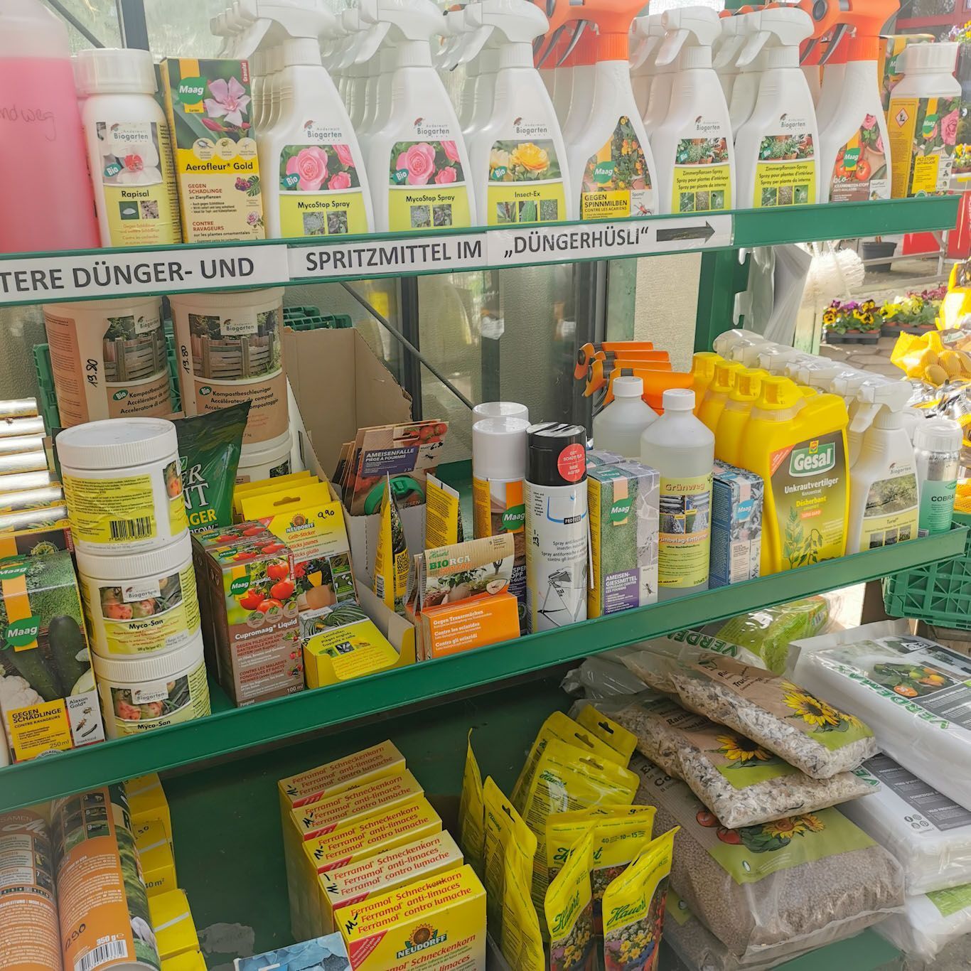 aus recyceltem Material