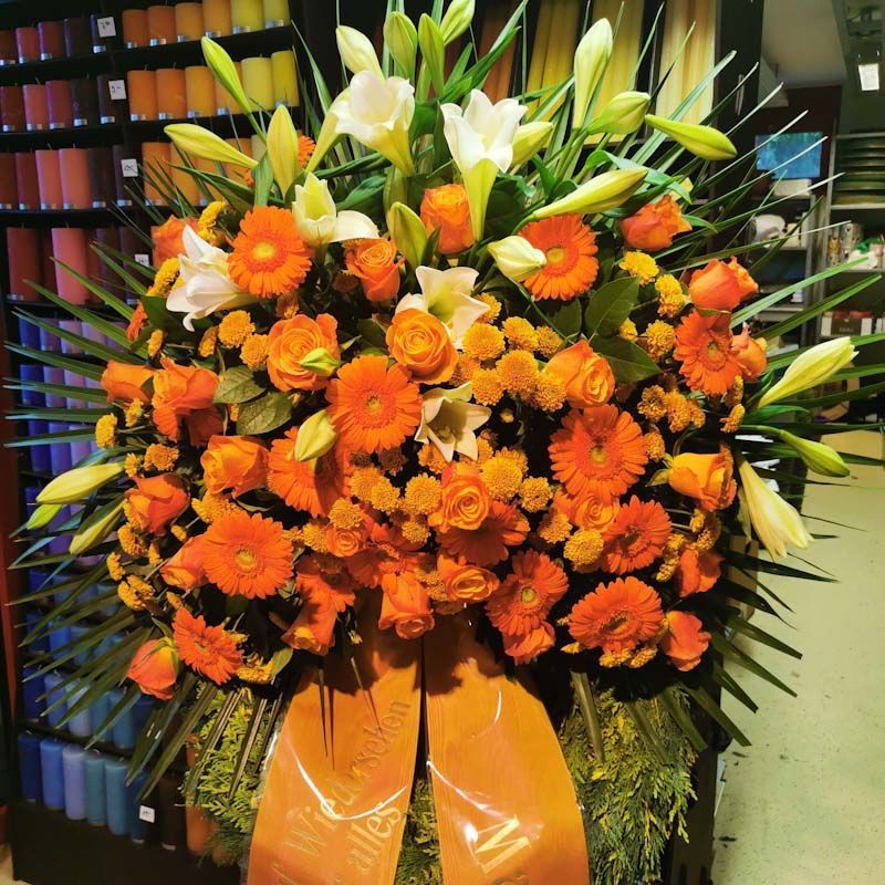 Blumenarrangement für Kirche, Kirchenschmuck