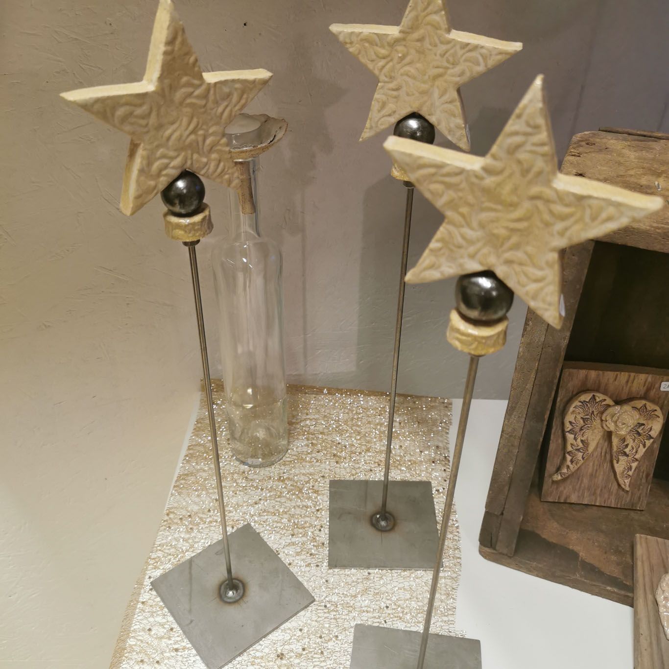 Grabschmuck mit Schleife