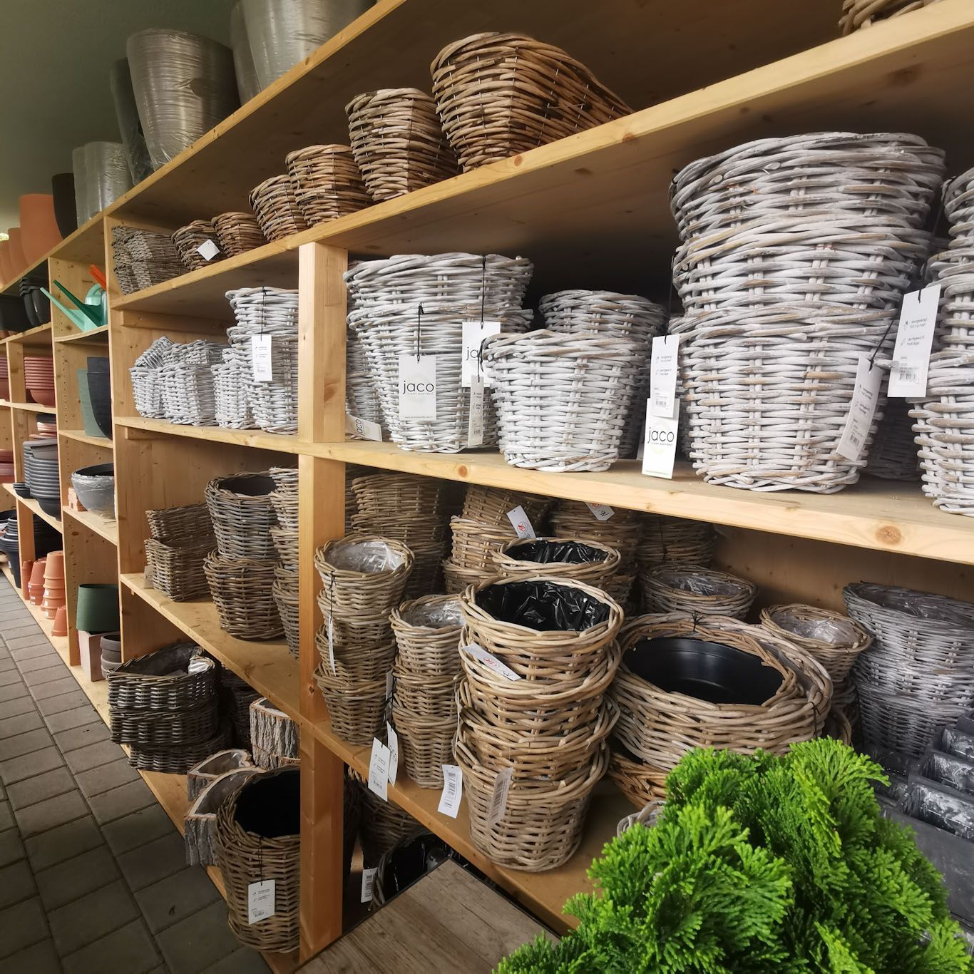 Gartenanlage - hollenstein blumengarten AG