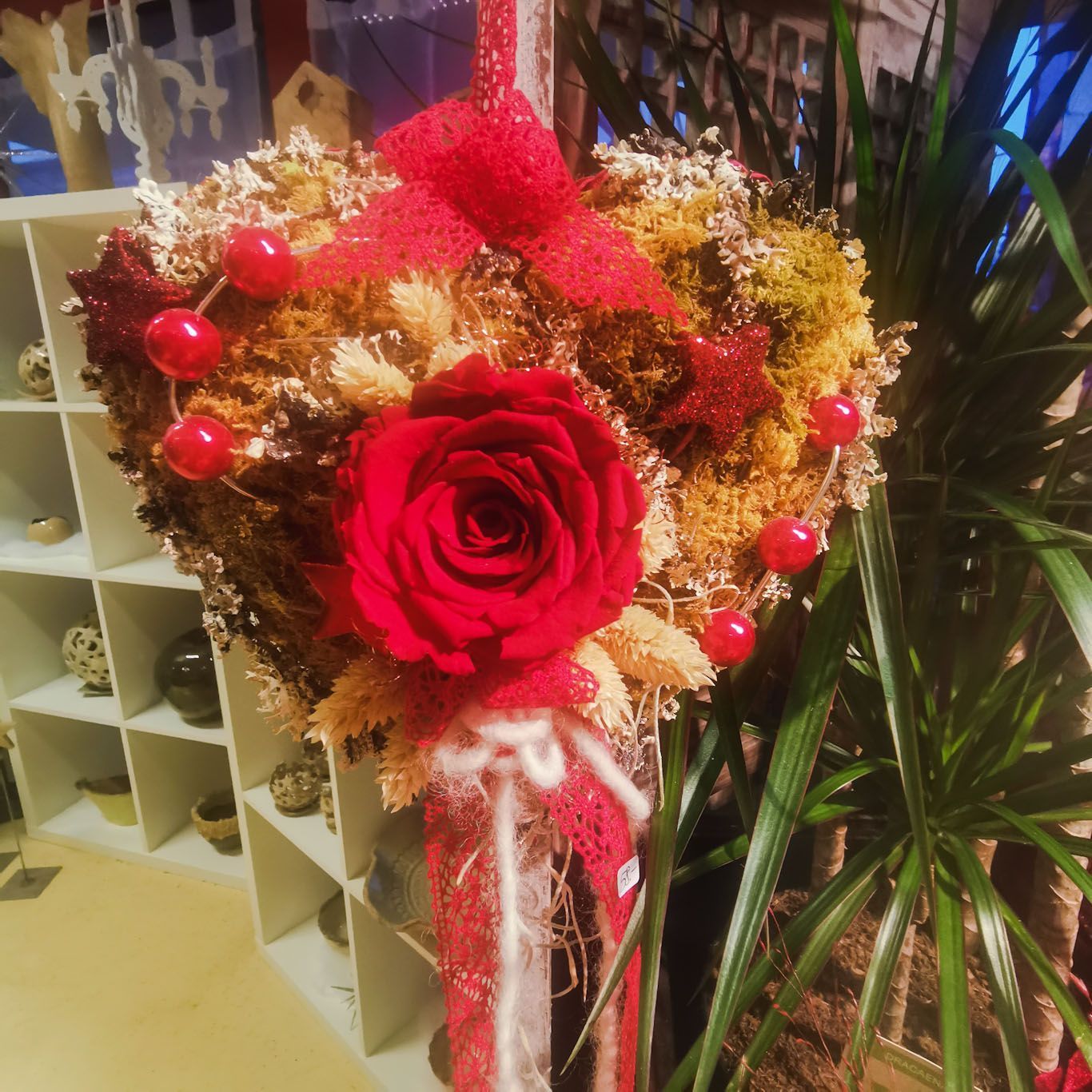 Grabschmuck mit Schleife