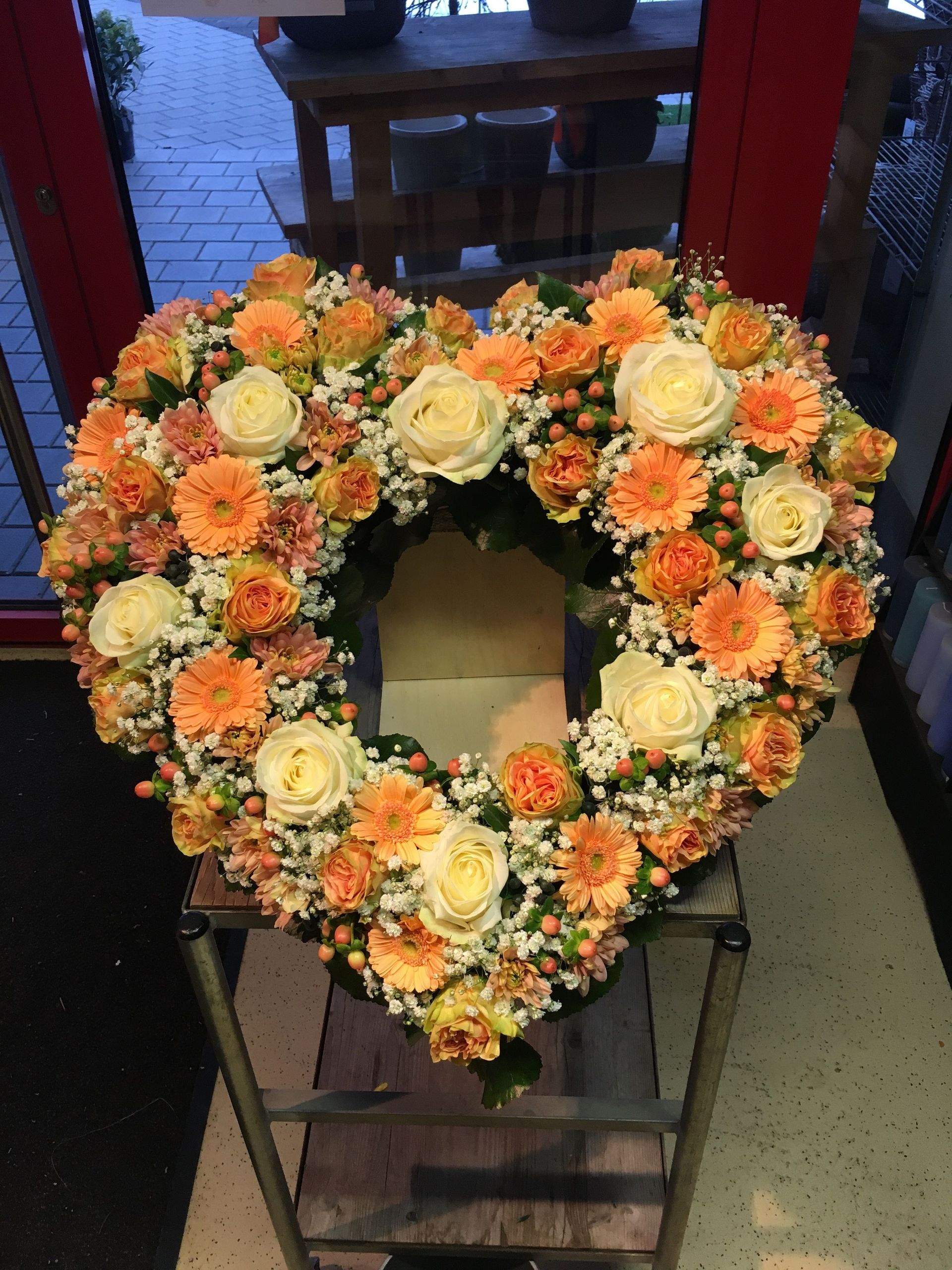 Herz für Urne, Urnenschmuck