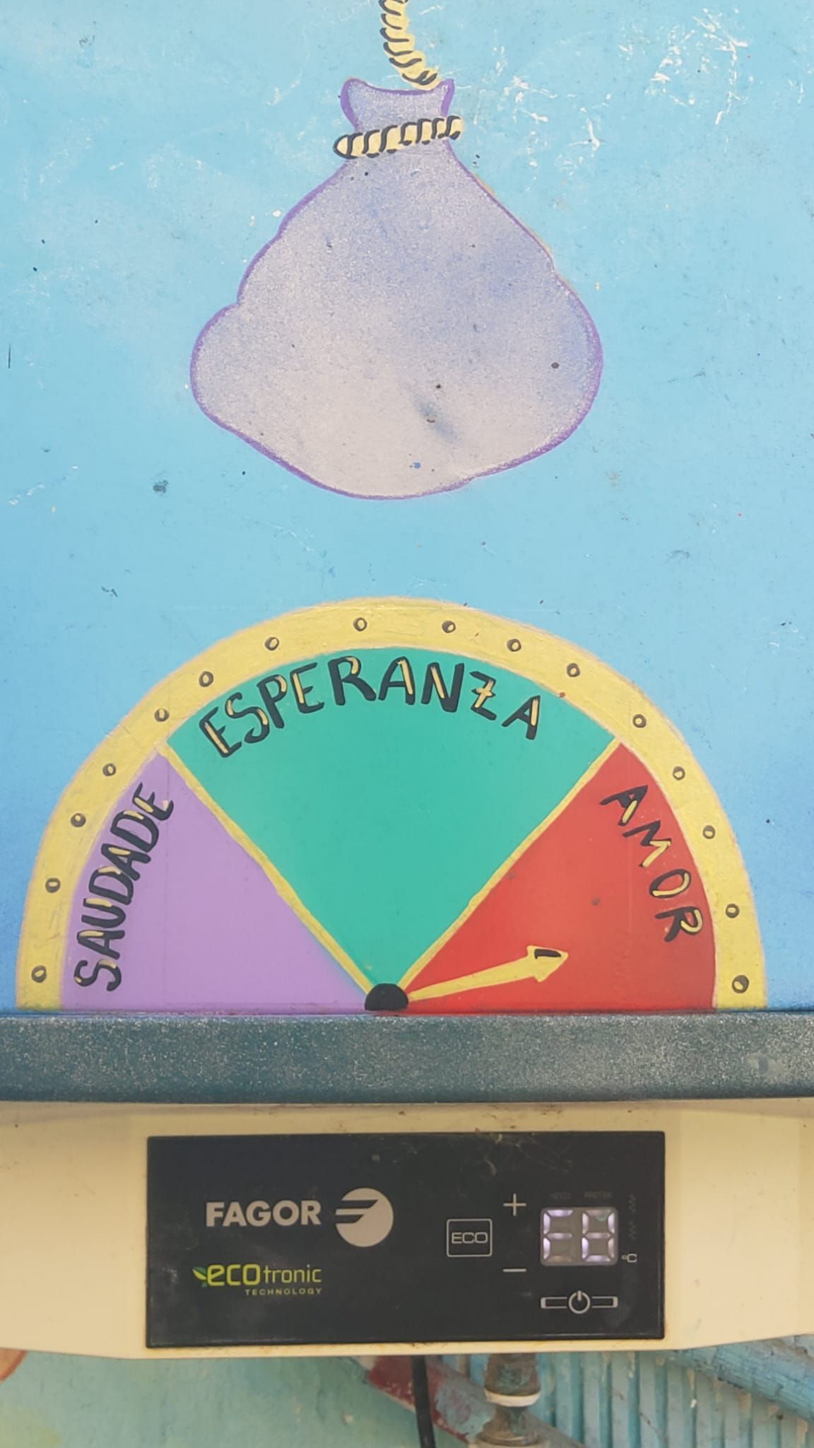 Una rueda colorida con la palabra esperanza en ella