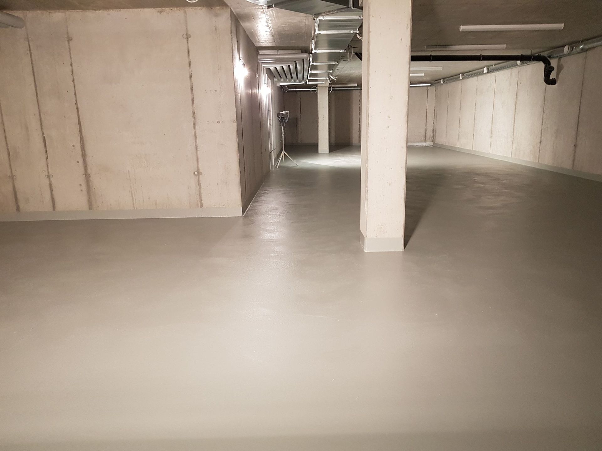 2 Komponenten Anstrich Industrieböden - G. Padula GmbH