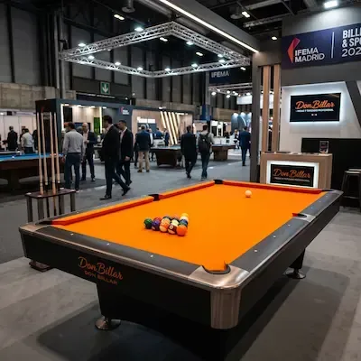 Cambio de tela de billar para eventos corporativos en IFEMA Madrid, marcas y publicidad.