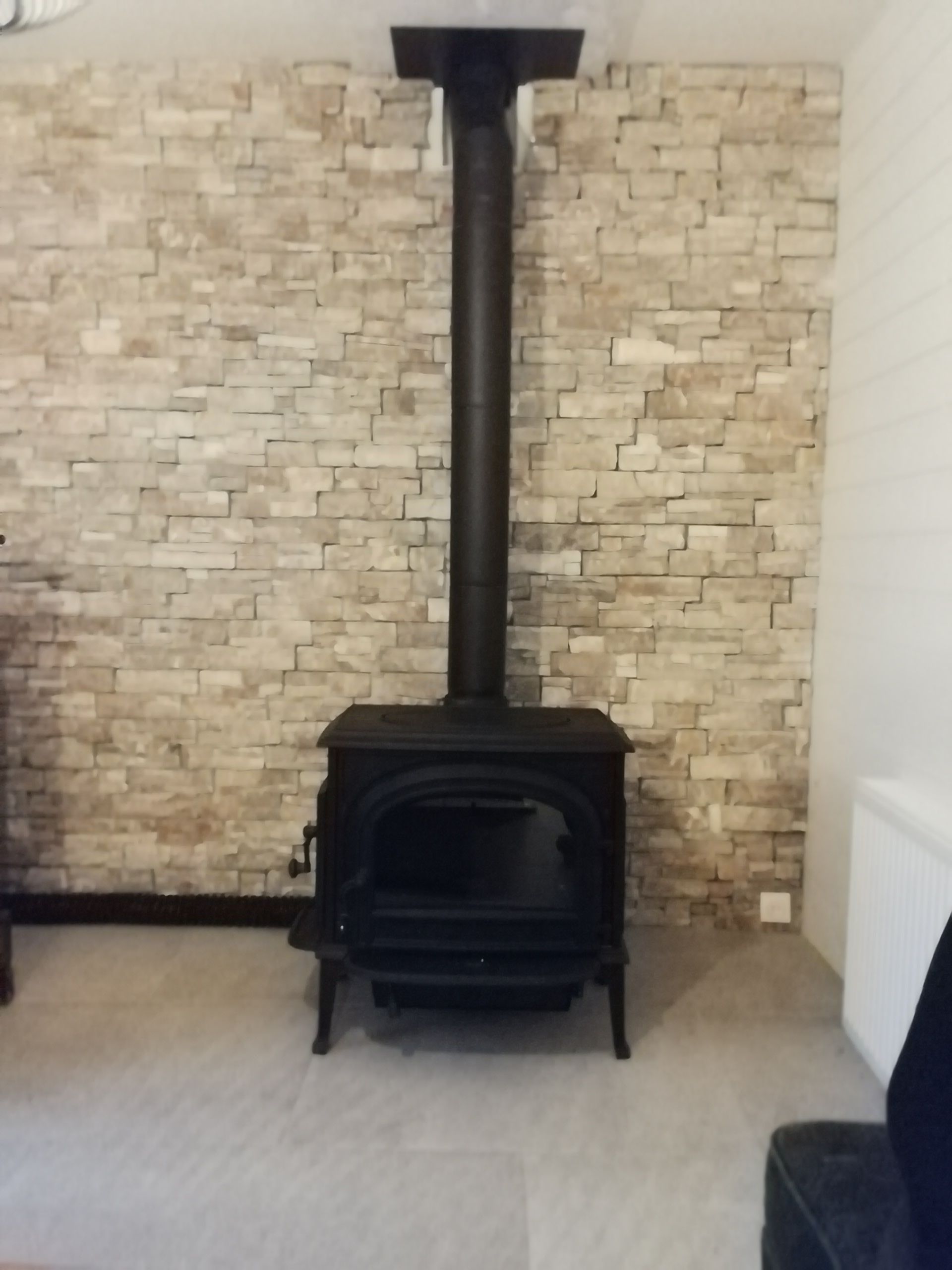 Poêle à bois en fonte