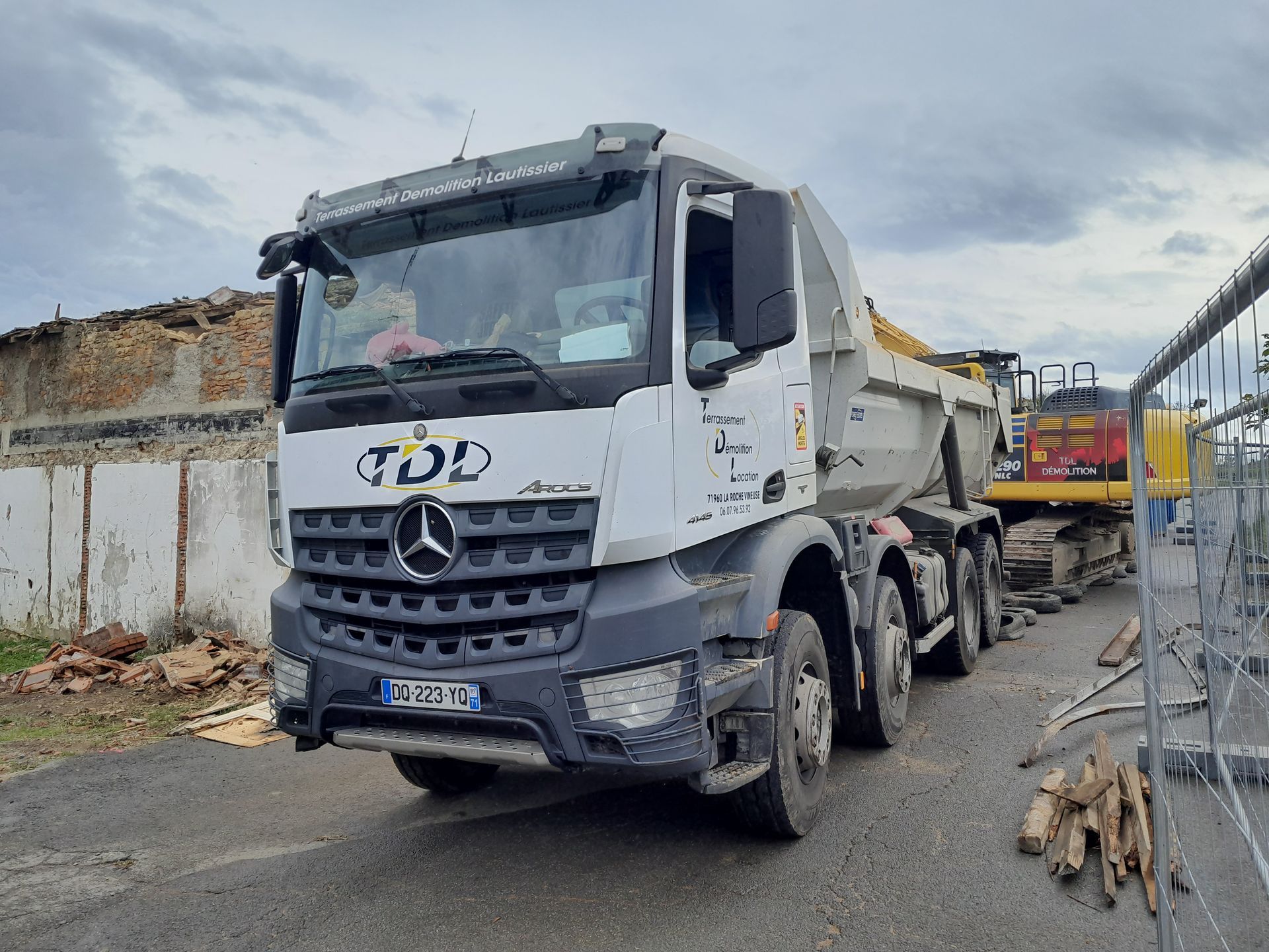 Camion pour nos travaux de démolition