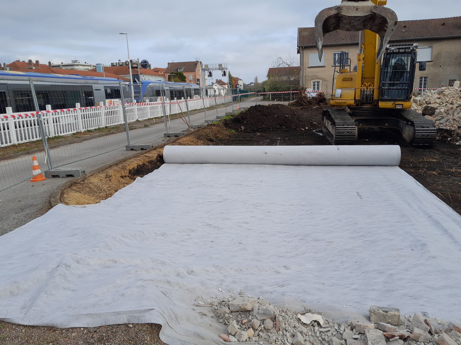 Pose de film géotextile