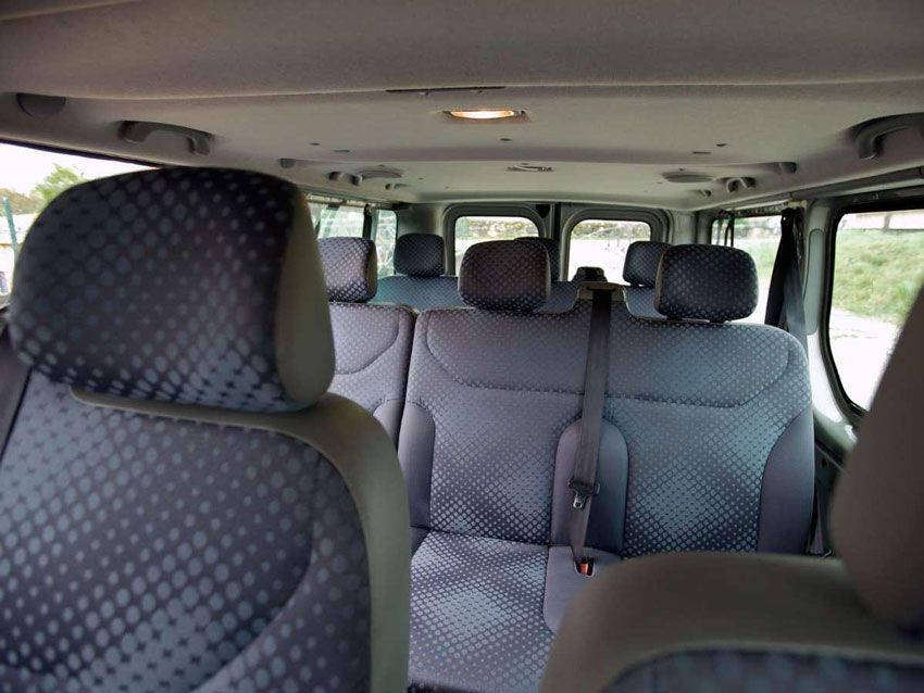 Intérieur d'un taxi multiplaces