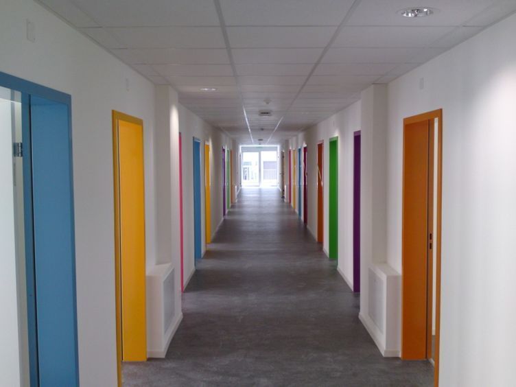 Türen farbig - Bruwild Montagen GmbH