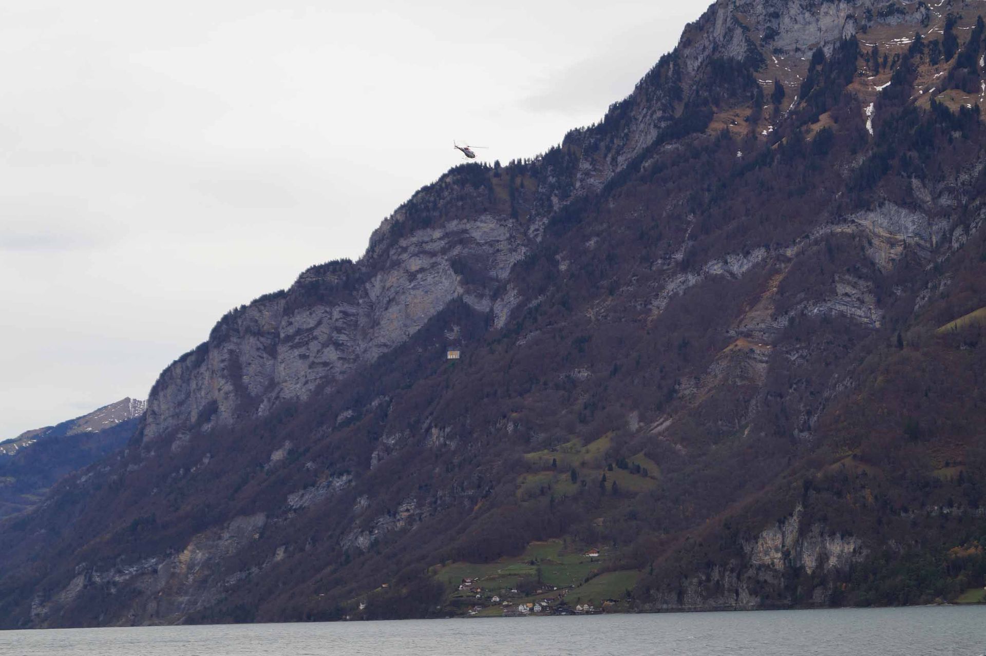 Heli Transport - Bruwild Montagen GmbH