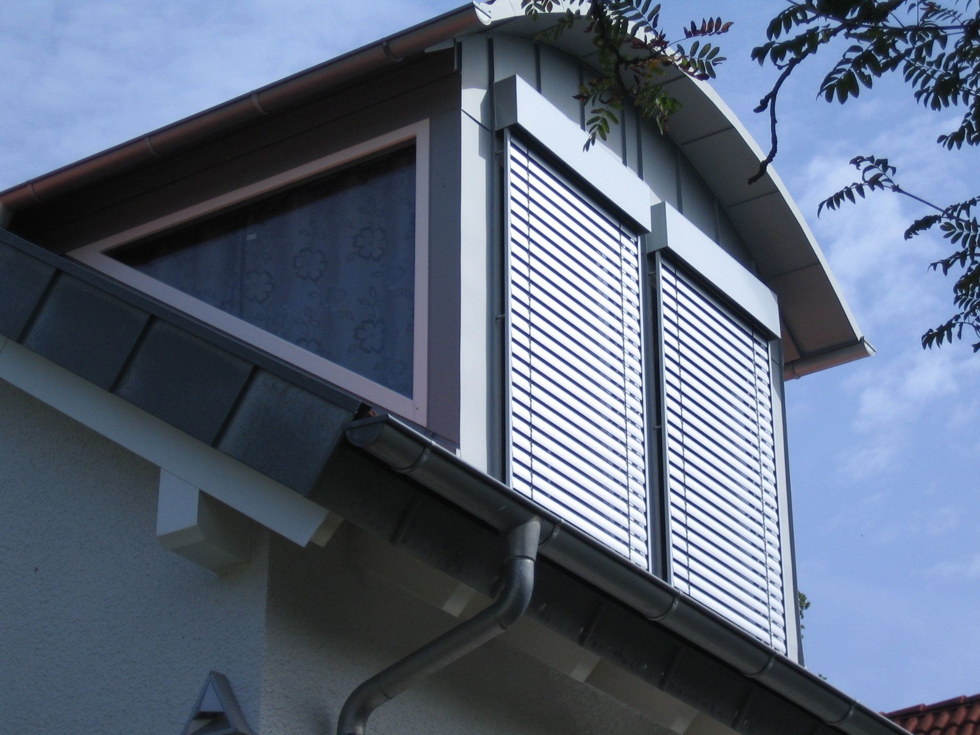 Jalousien für eine Dachgeschosswohnung