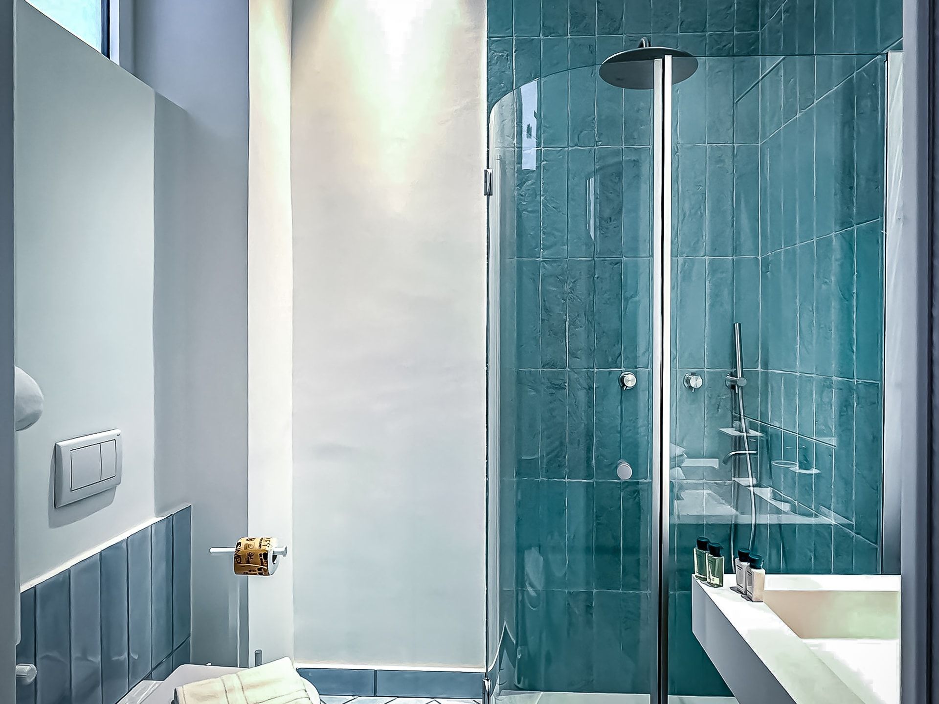 Dimora Amalfi - second bathroom ensuite