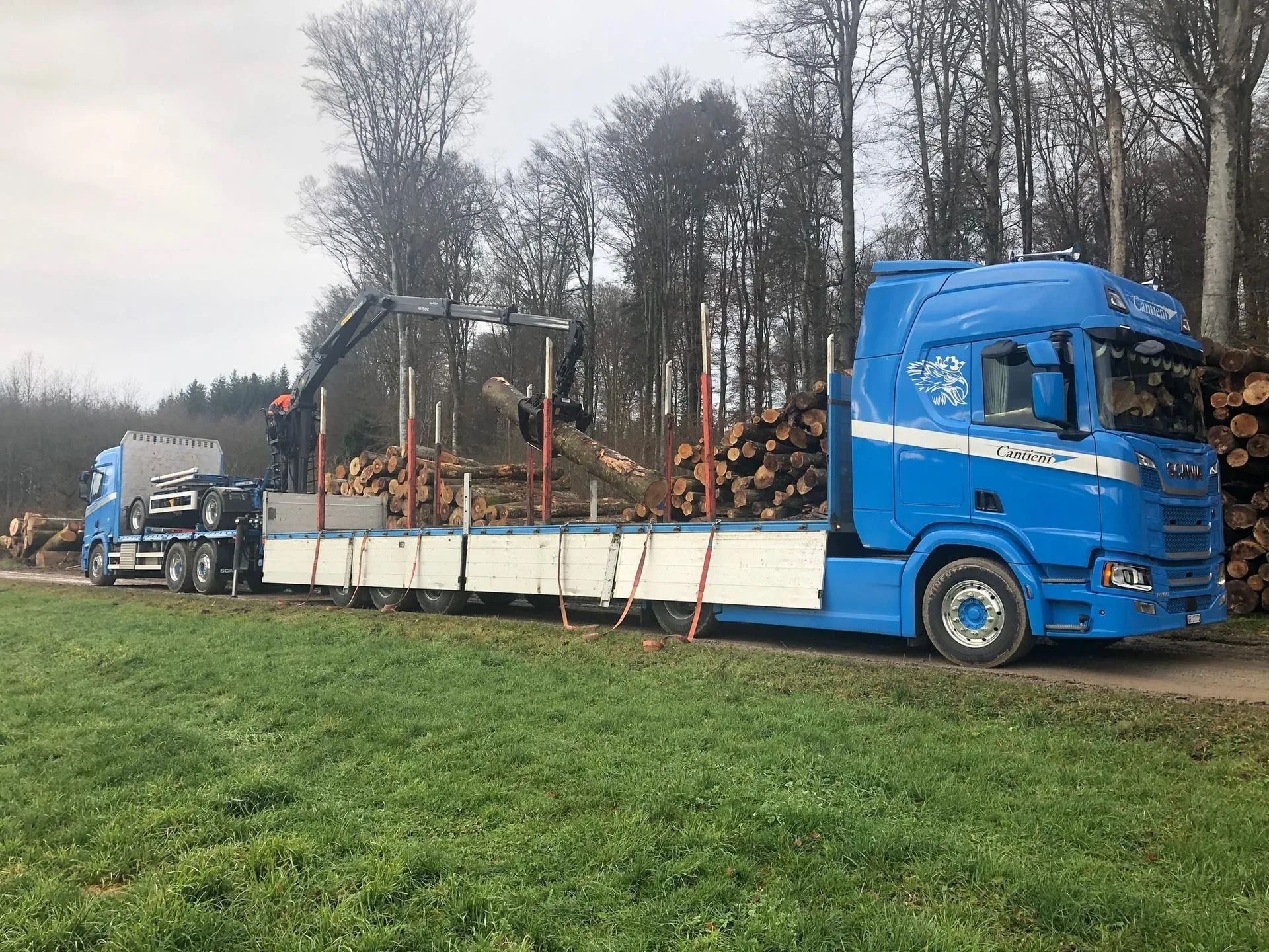 Fahrzeuge der Cantieni AG Transporte und Garage