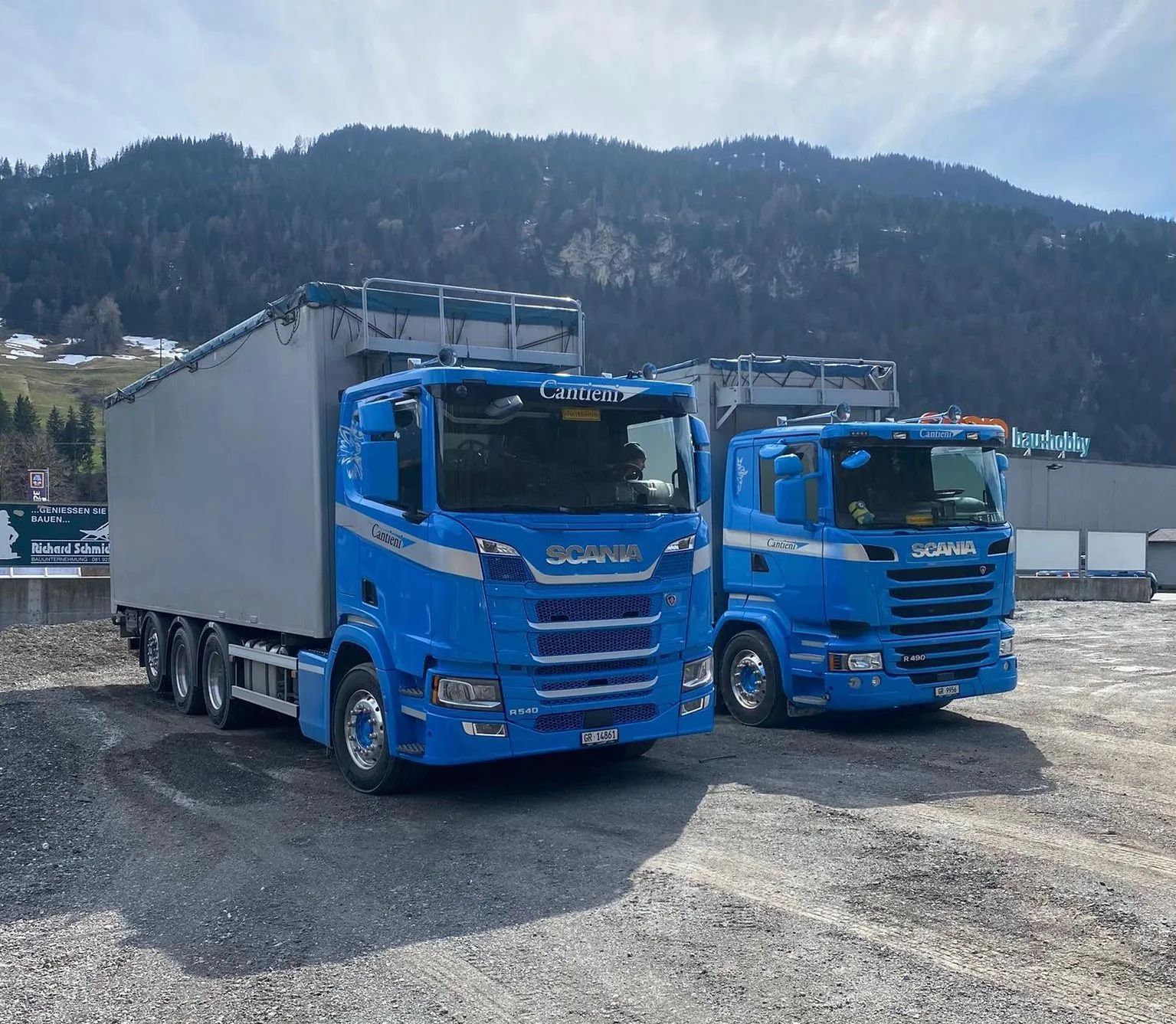 Fahrzeuge der Cantieni AG Transporte und Garage