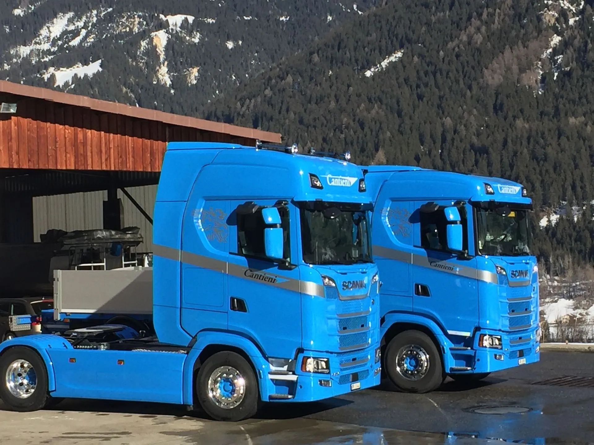 Fahrzeuge der Cantieni AG Transporte und Garage