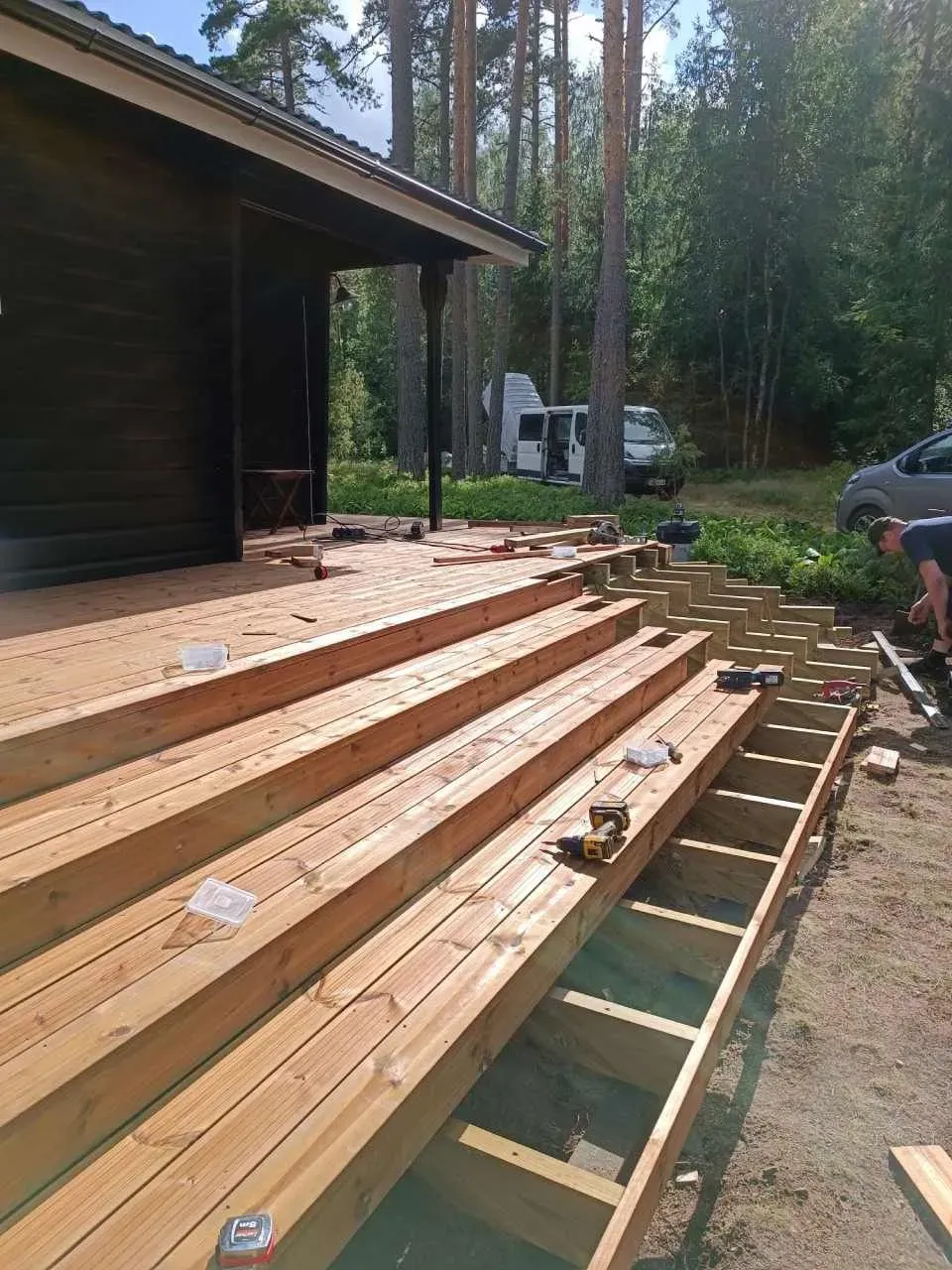 Ulkoportaiden rakennus