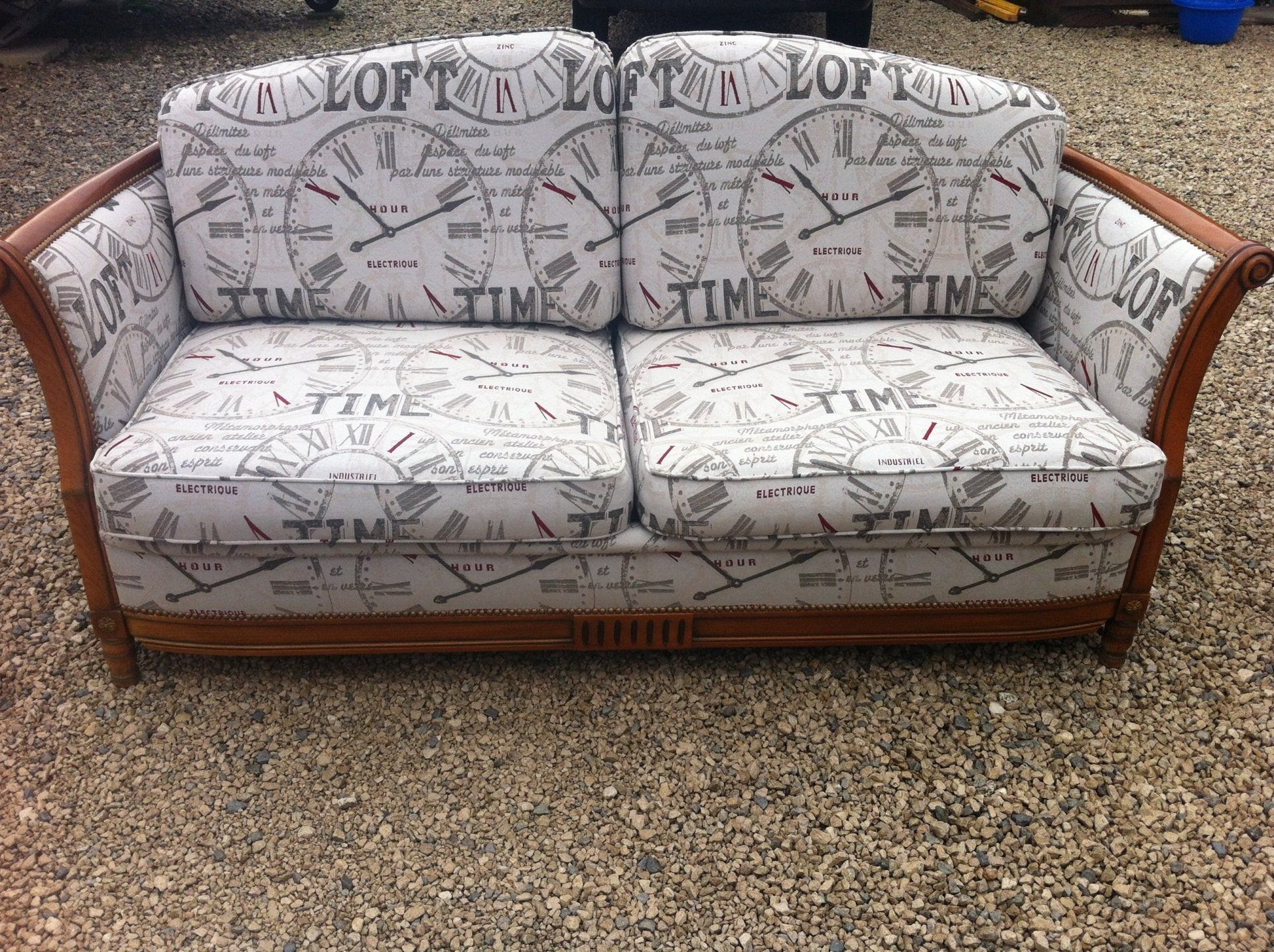 canapé horloge