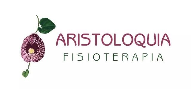 Logotipo para Aristoloquia Fisioterapia, que presenta una flor violeta con hojas verdes y texto.