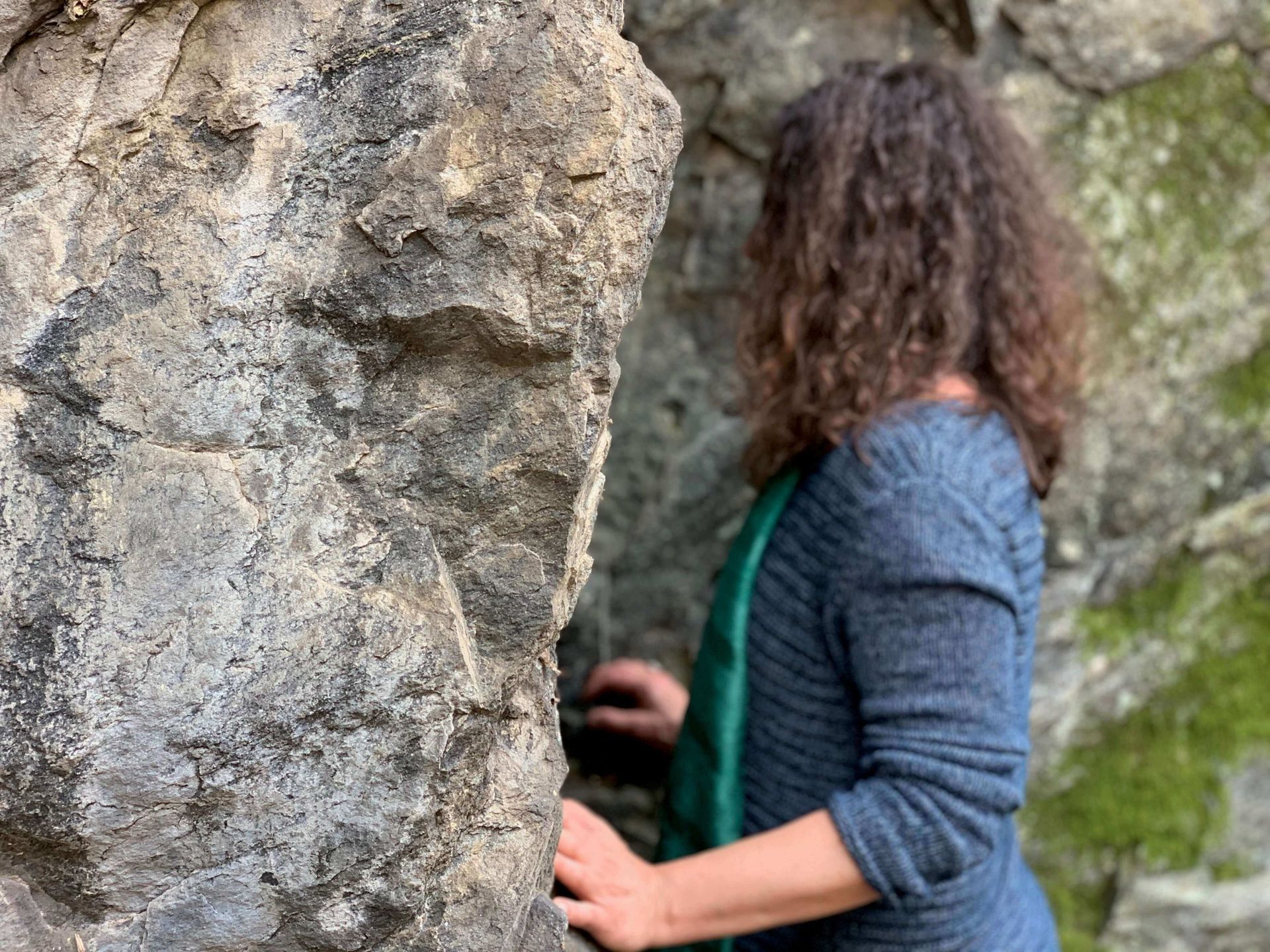 ABBRACCIA LA TUA NATURA di Cristina Calderari - Mendrisio - meditazione al sasso