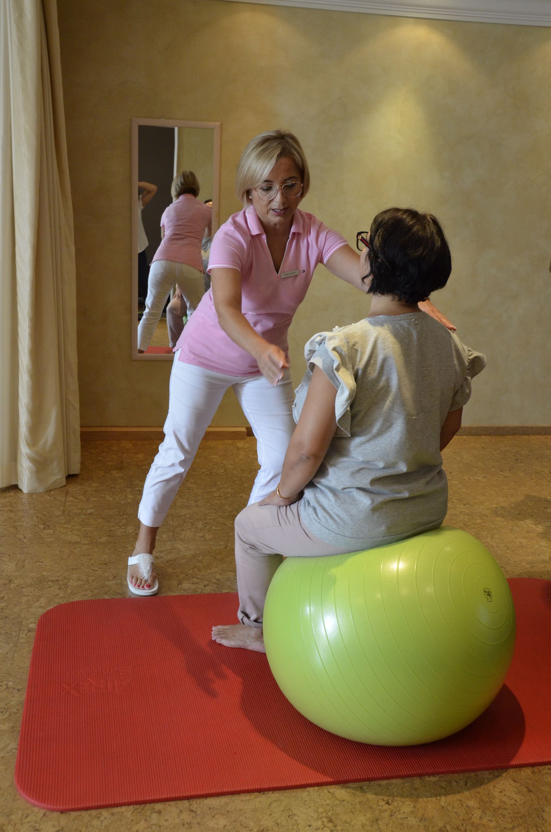 Physiotherapie Ballübungen - Praxis für Fusschirurgie