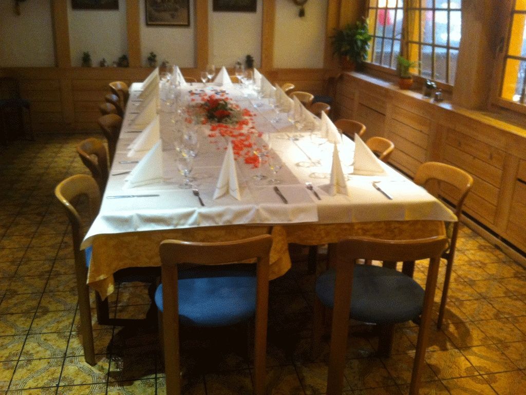 Saal - Ristorante Pizzeria Arcobaleno - Unterseen