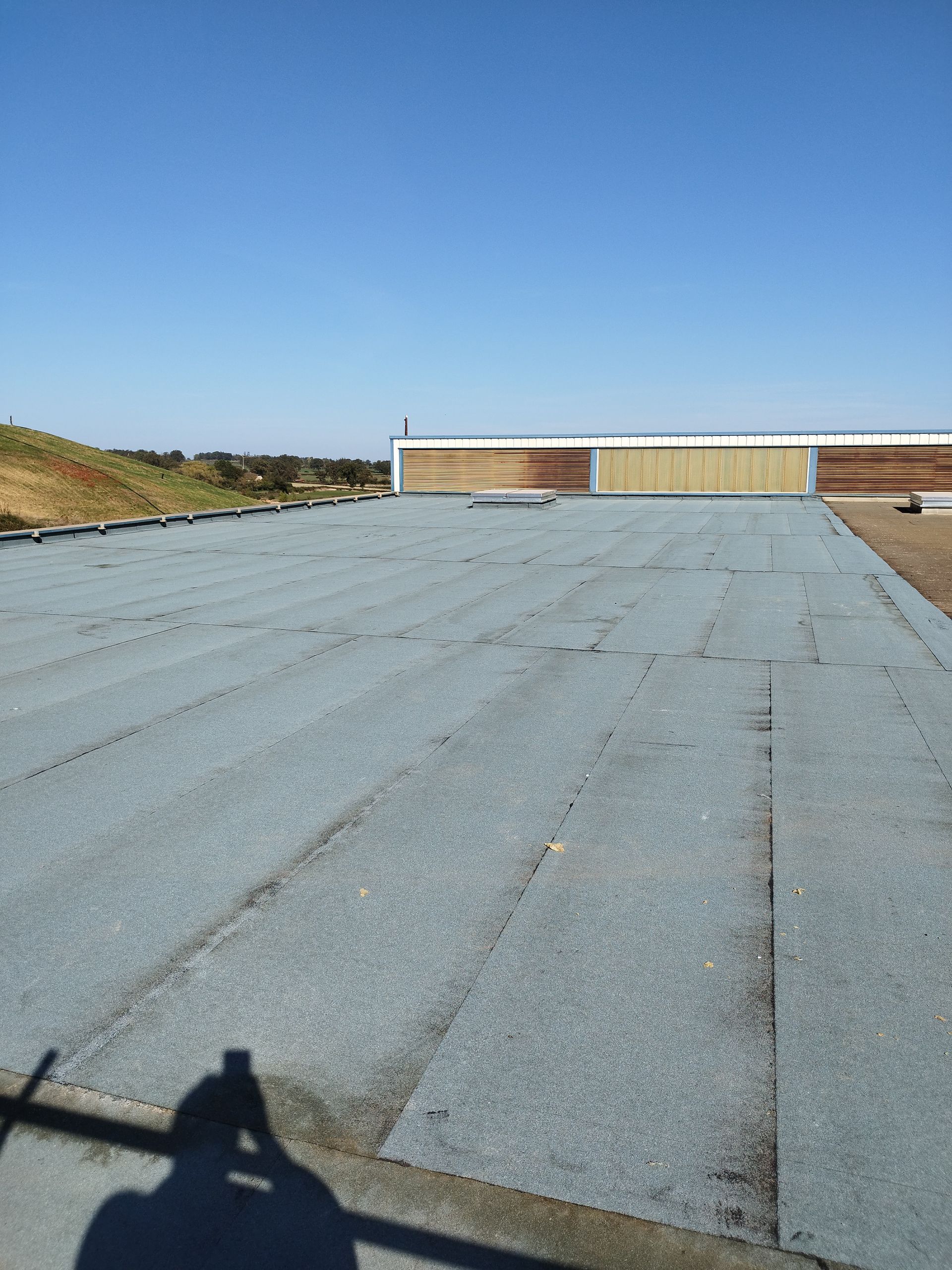 Chantier d'étanchéité d'un toit plat