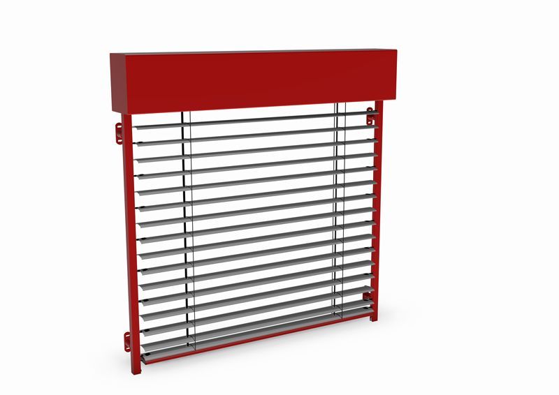 Roter Rollladen aus Metall mit horizontalen Lamellen vor weißem Hintergrund.