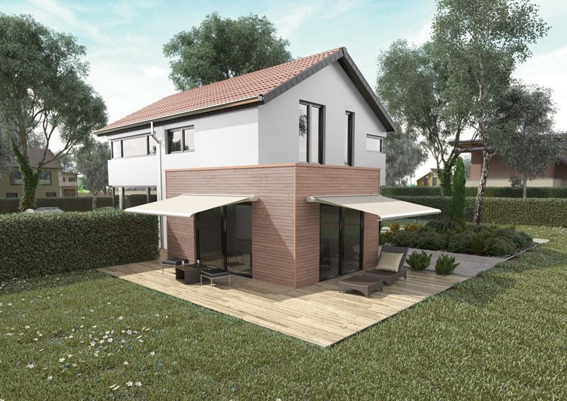 Modernes zweistöckiges Haus mit Markisen über den Terrassentüren, Backsteinfassade und Holzterrasse in einem Rasengarten.