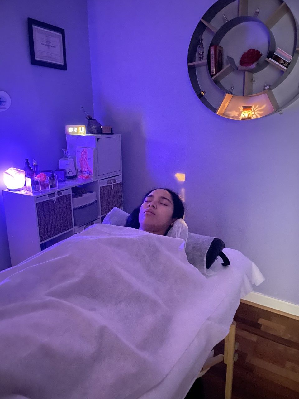 Femme enceinte en détente