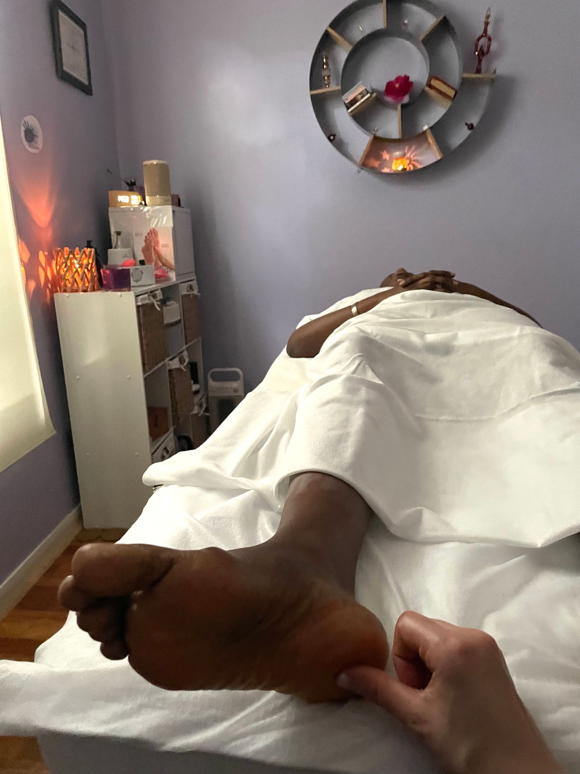 Salle de massage avec client