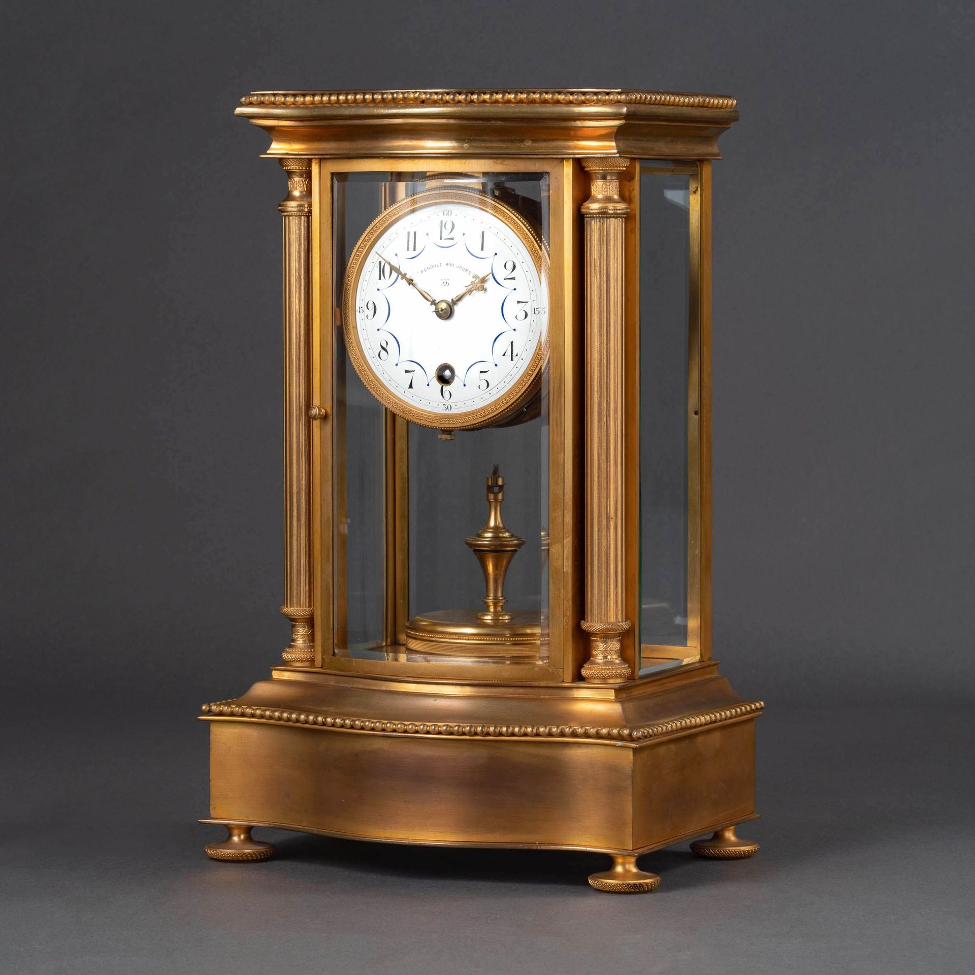 Frühe Französische Jahresuhr 