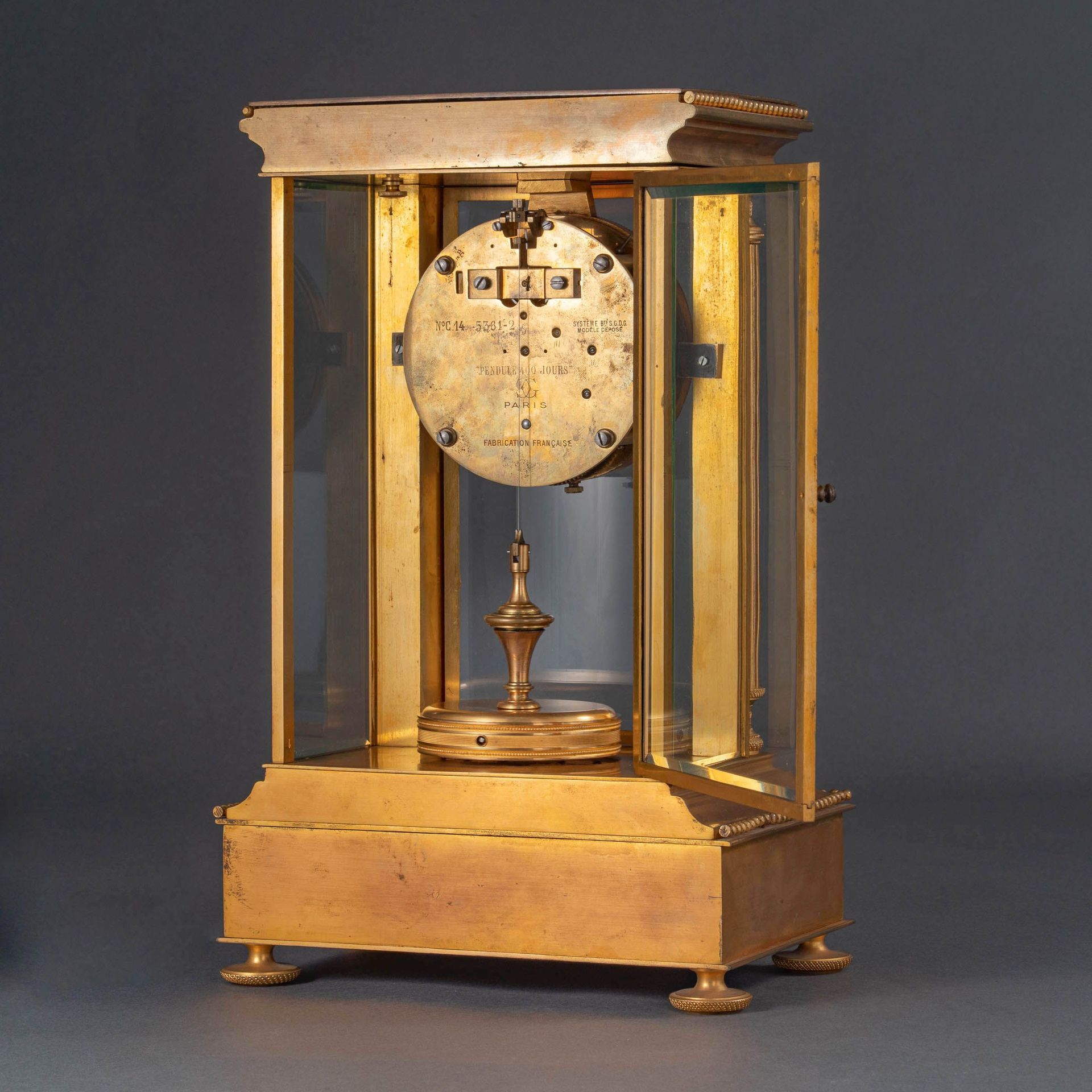 Frühe Französische Jahresuhr 