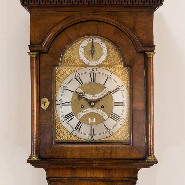 ENGLISCHE BODENSTANDUHR von John Juler