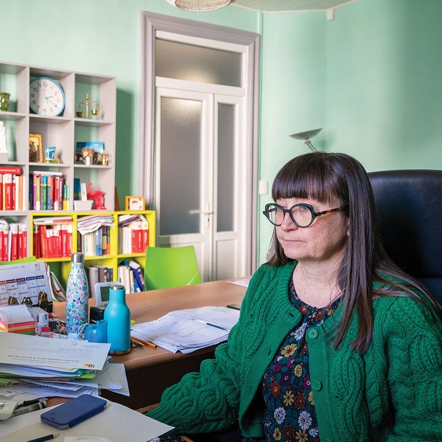 Maître Tourel dans son bureau