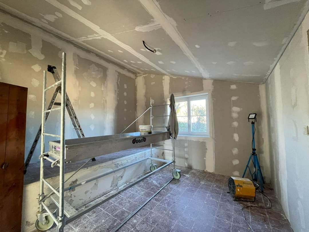 Travaux de plâtrerie