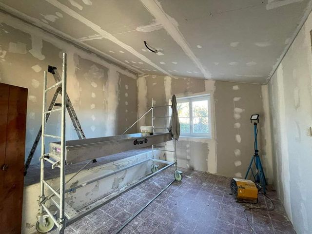 Travaux de plâtrerie