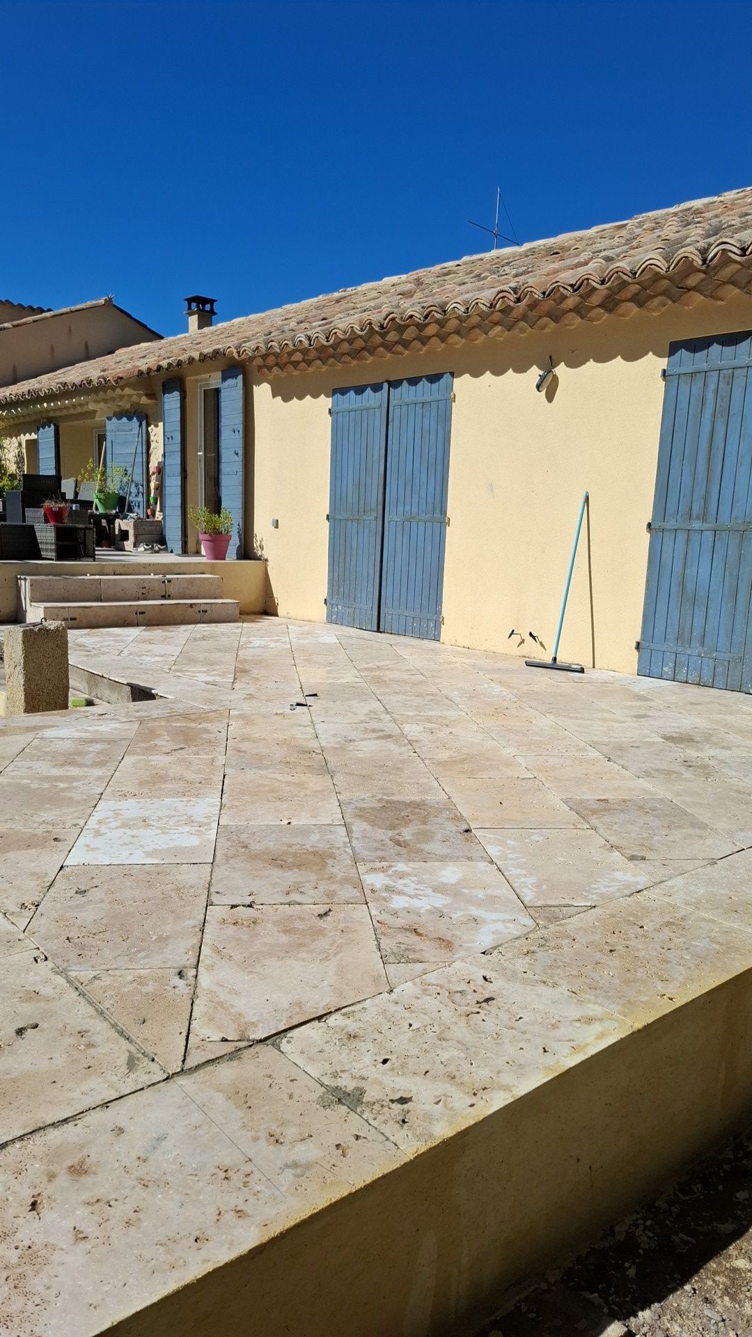 Terrasse extérieure et dallage