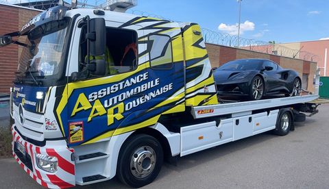 Véhicule de dépannage de la société Assistance Automobile Rouennaise