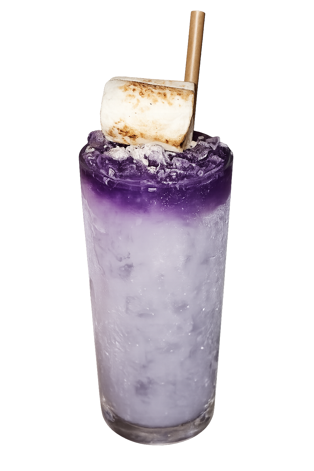 Un vaso alto de bebida helada de color lavanda, coronado con un malvavisco tostado y una pajita, sobre un fondo blanco.
