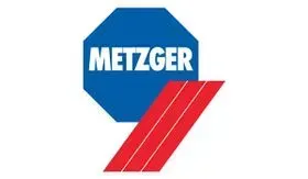 Logo für Metzger, bestehend aus einem blauen Achteck mit dem Namen „METZGER“ und einer roten, schrägen Form.