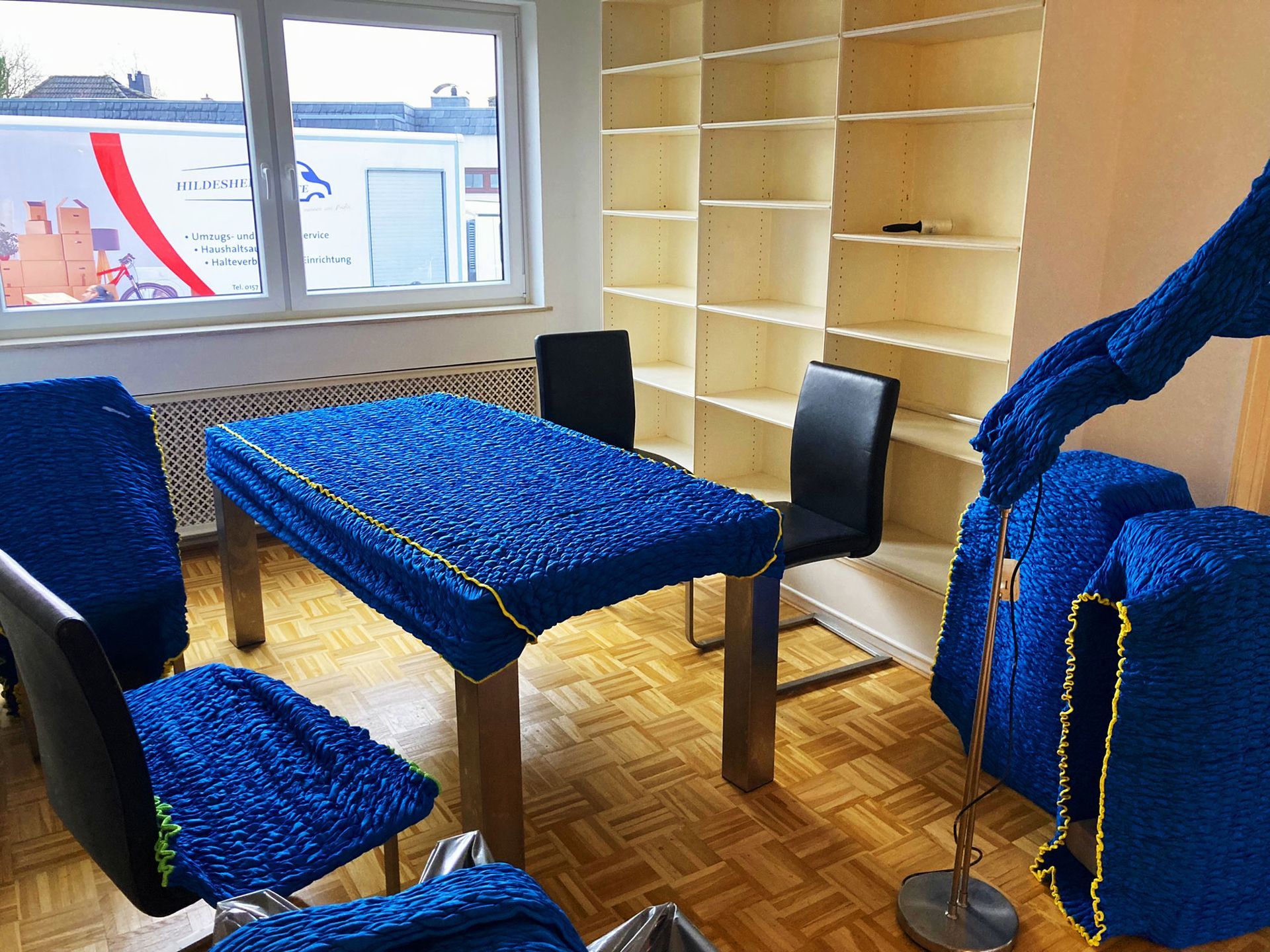 Gesicherte Möbel bereit für den Transport: Mit unserem Umzugsunternehmen in Hildesheim ist Ihr Umzugsgut sicher. 