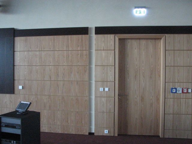 Innenausbau – Wandverkleidung Jolly Hotel Berlin