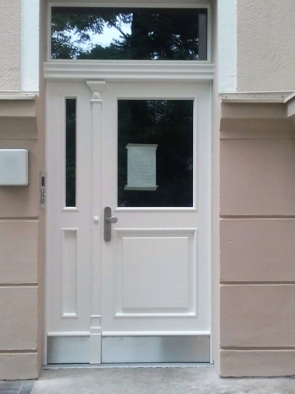 Neuherstellung von Außentüren – Beerenstraße Berlin