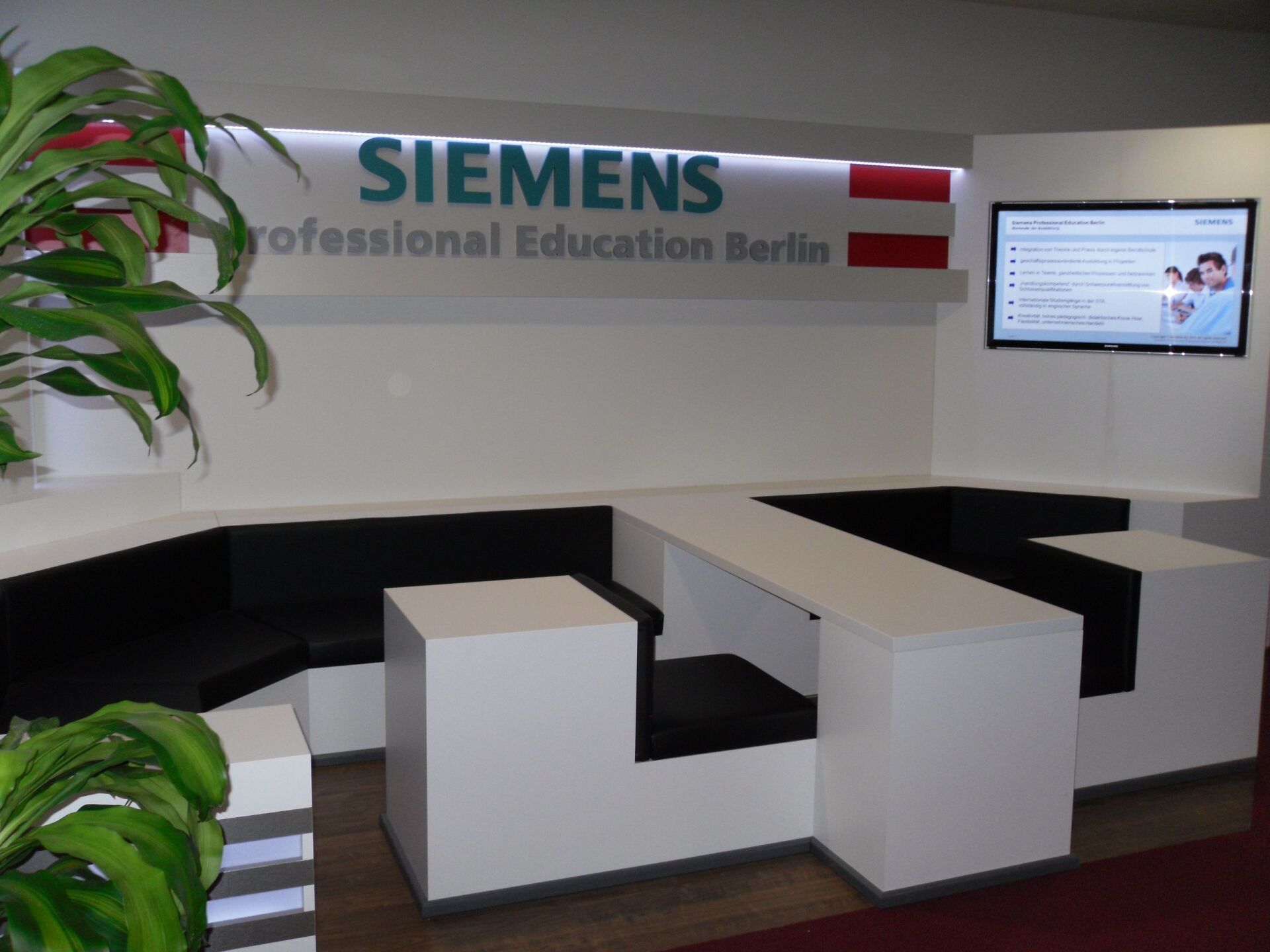 Innenausbau – Foyer Siemens Berlin