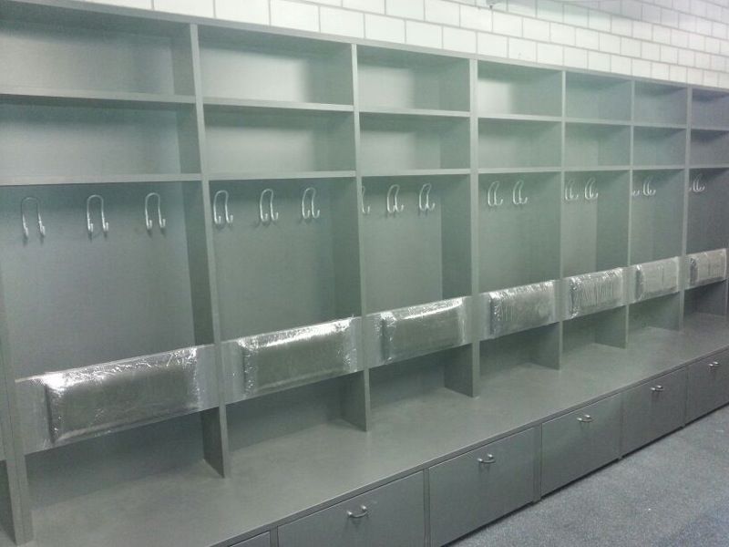 Möbelbau – Vitrine Eisarena Weißwasser