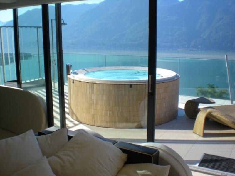 Vasta esterna ckircolare