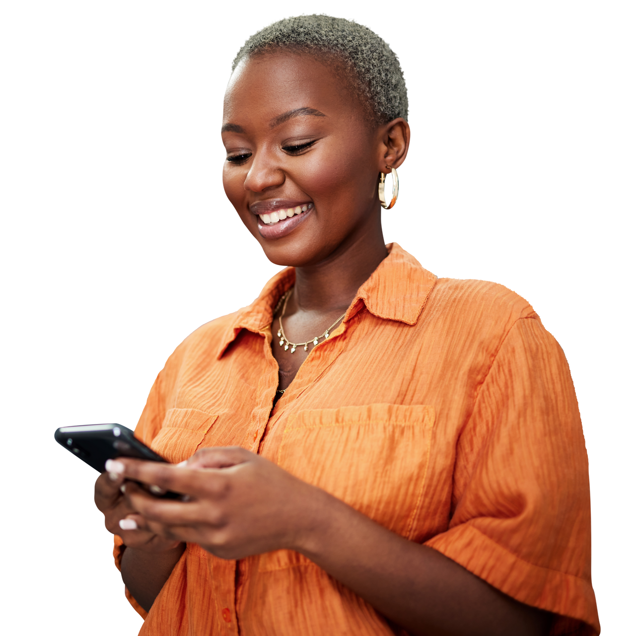 Une femme tenant un téléphone portable entre ses mains