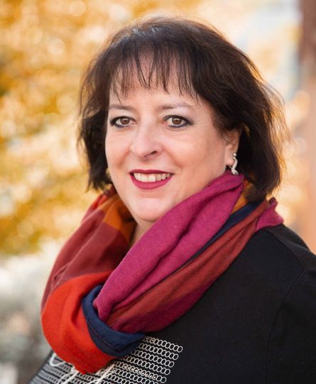 Sandra Sardans Inhaberin Coiffeur Sardans von innen