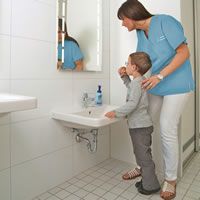 Dr. med. dent. J. Schneider